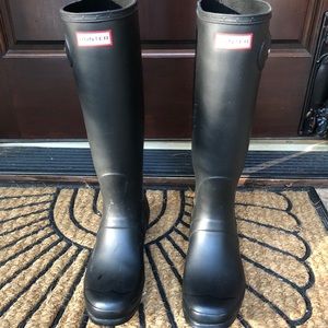 Hunter Women’s Original Tall Rain Boots Black